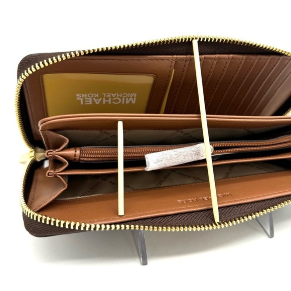 Michael Kors Large Continental Wallet Wristlet Brown Multi - Picture 9 of 10
